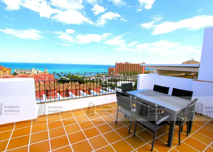 Lomas de Mena, 21 - Ático con vistas al mar - Piscina y Barbacoa - PARKING GRATIS - EXCELENTE CONEXIÓN WIFI