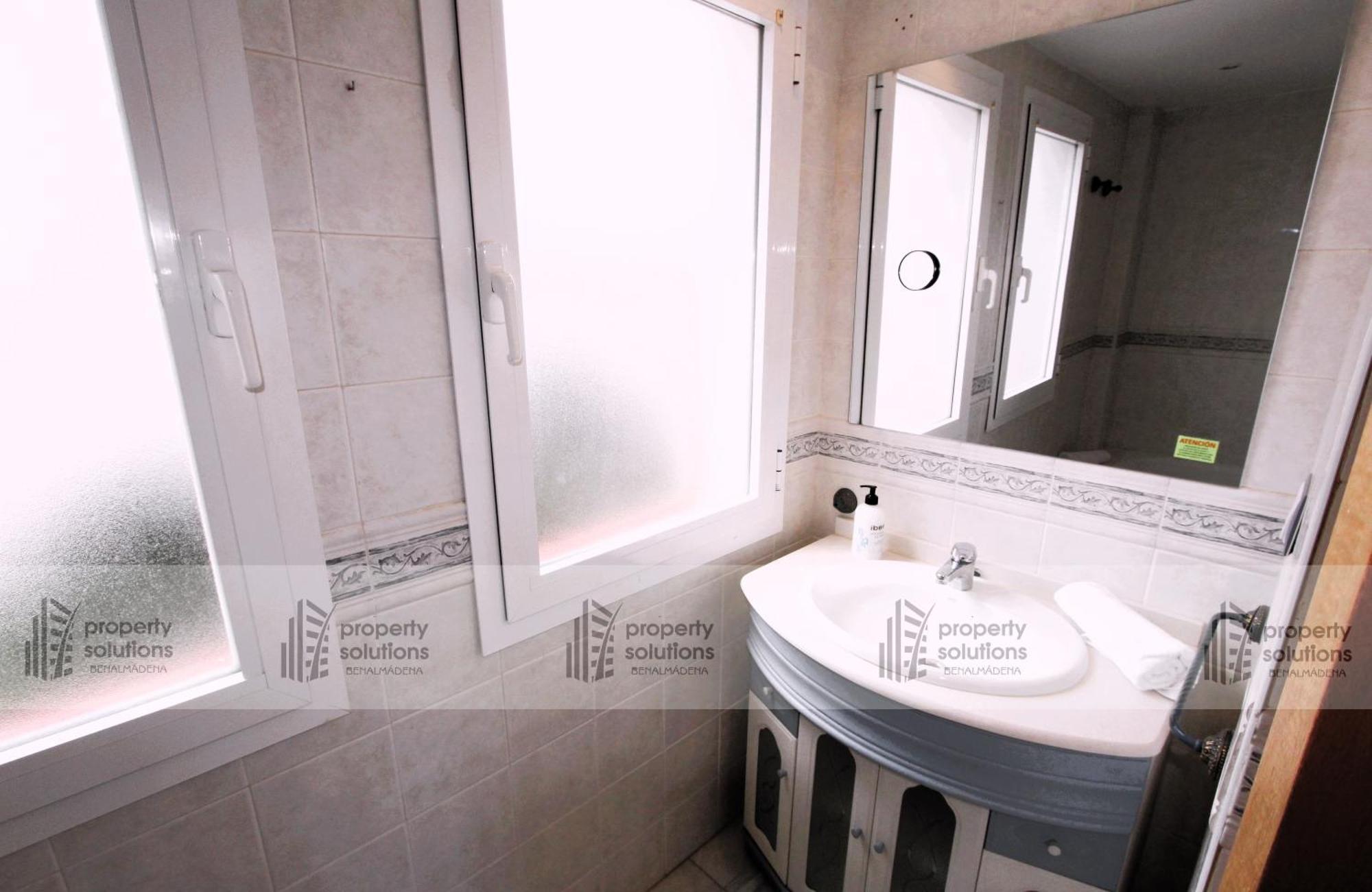Lomas De Mena, 21 - Atico Con Vistas Al Mar - Piscina Y Barbacoa - Parking Gratis - Excelente Conexion Wifi Apartament Benalmádena